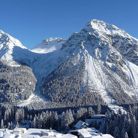 Gentiana C-7 Appartement Arosa